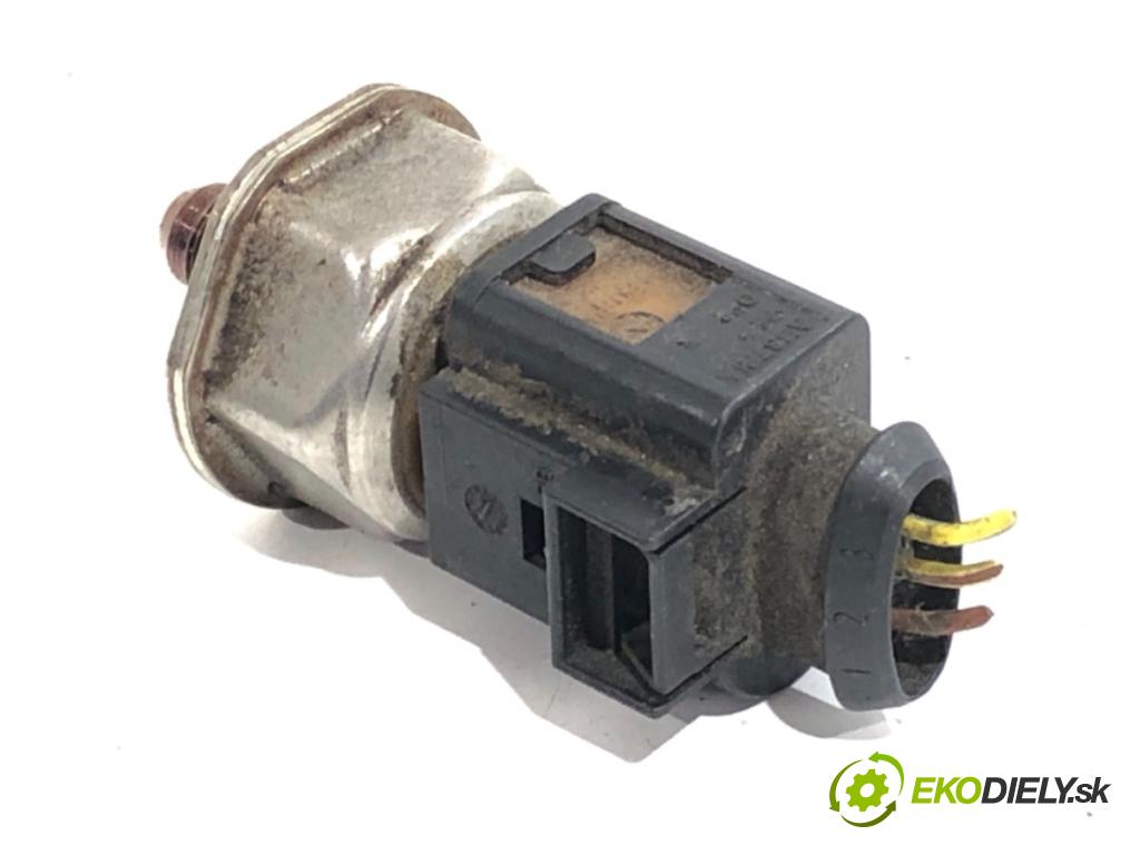 SEAT IBIZA IV liftback 2016 81 kW 1.0 TSI 999 Snímač tlaku paliva 04C906054B (Snímač)