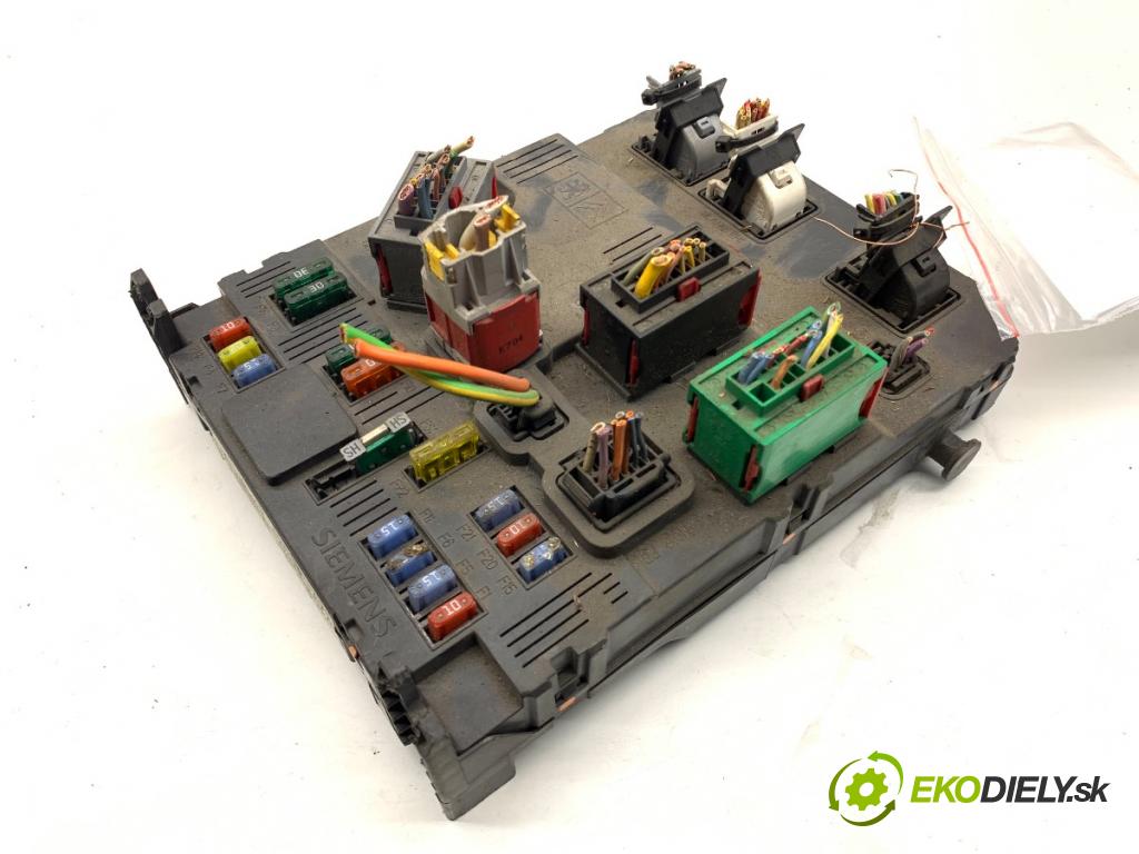 PEUGEOT PARTNER I Nadwozie pełne/minivan 2008 80 kW 1.6 1587 modul BSI 9657999680 (Pojistková skříňka)