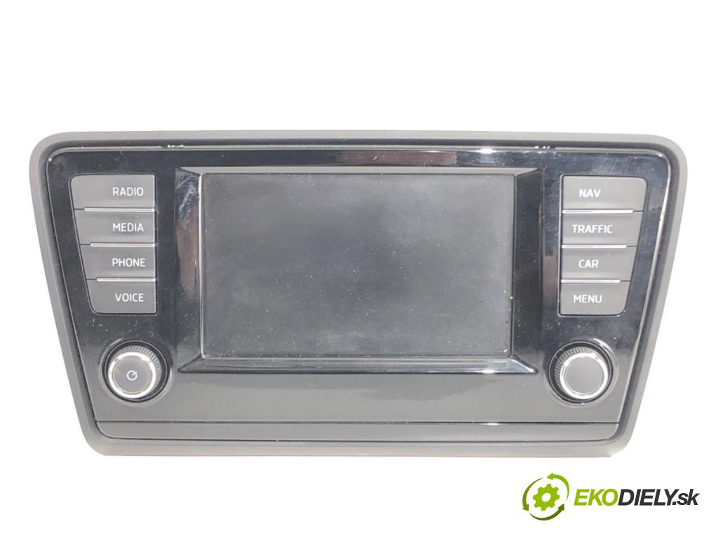 SKODA OCTAVIA III Kombi 2016 135 kW 2.0 TDI / TDI RS 4x4 1968 RADIO 5E0919605J (Audio zariadenie)