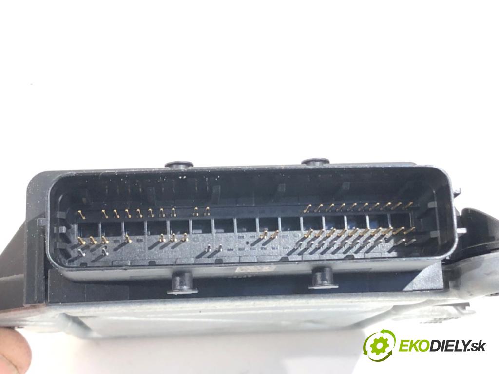 SKODA OCTAVIA III Kombi 2016 135 kW 2.0 TDI / TDI RS 4x4 1968 senzor airbag 3Q0959655AS (Snímač)