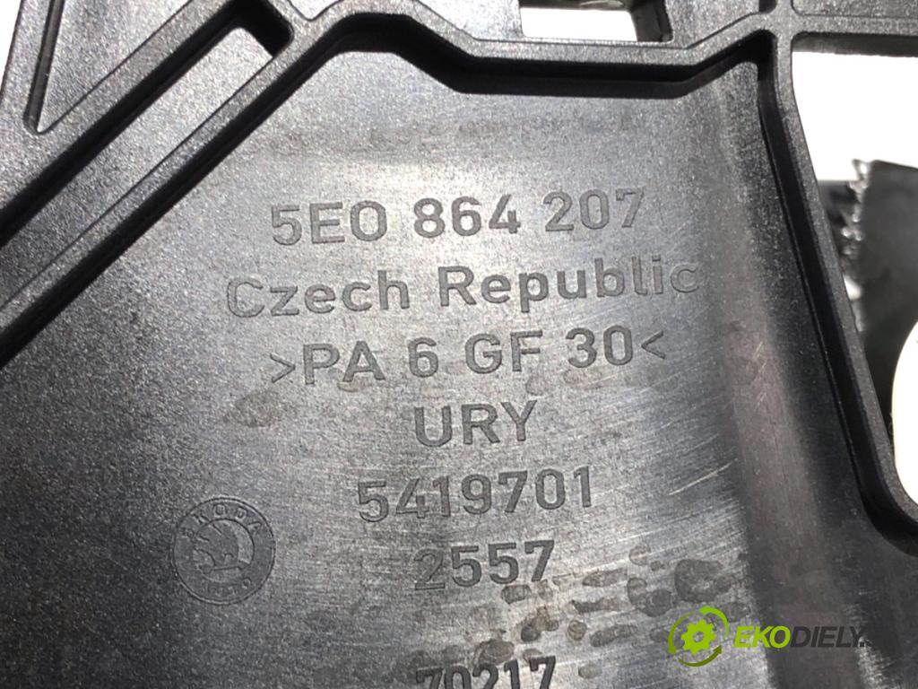 SKODA OCTAVIA III Kombi 2016 135 kW 2.0 TDI / TDI RS 4x4 1968 Lakťová opierka 5E0864207 (Lakťová opierka)