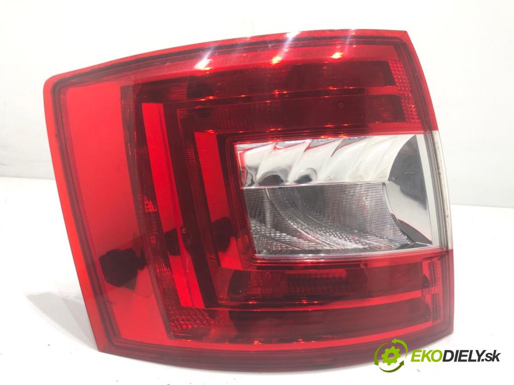 SKODA OCTAVIA III Kombi 2016 135 kW 2.0 TDI / TDI RS 4x4 1968 světlo levý zadní část 5E9945095