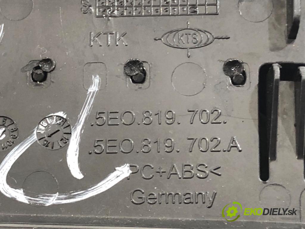SKODA OCTAVIA III Kombi 2016 135 kW 2.0 TDI / TDI RS 4x4 1968 mří topení pravý přední část
