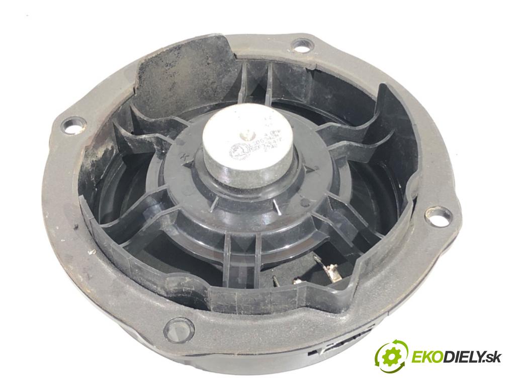 SKODA OCTAVIA III Kombi 2016 135 kW 2.0 TDI / TDI RS 4x4 1968 reproduktory 5E0035411C