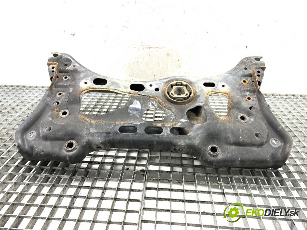 SKODA OCTAVIA III Kombi 2016 135 kW 2.0 TDI / TDI RS 4x4 1968 výztuha pod motor 5Q0199315Q (Přední výztuha)