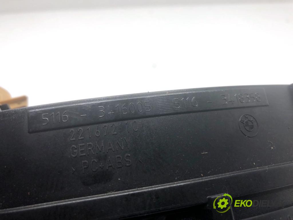 BMW E83 SUV 2008 130 kW xDrive 20 d 1995 Držiak na nápoje  (Držiak (úchyt) na nápoje)