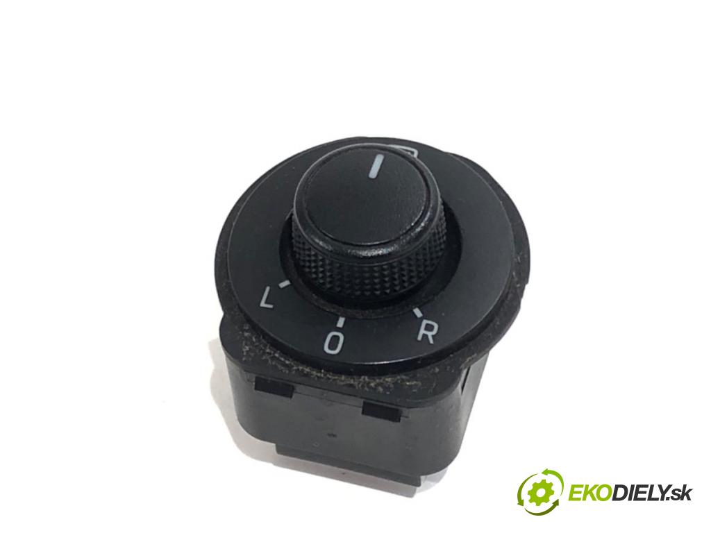 SKODA OCTAVIA III Kombi 2013 110 kW 2.0 TDI 1968 Prepínač nastavenia spätných zrkadiel 5E0959565B (Prepínacie páčky pod volantom)