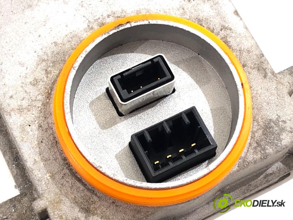 SKODA OCTAVIA III Kombi 2013 110 kW 2.0 TDI 1968 Menič XENON 8K0941597B (Riadiaca jednotka xenónu)