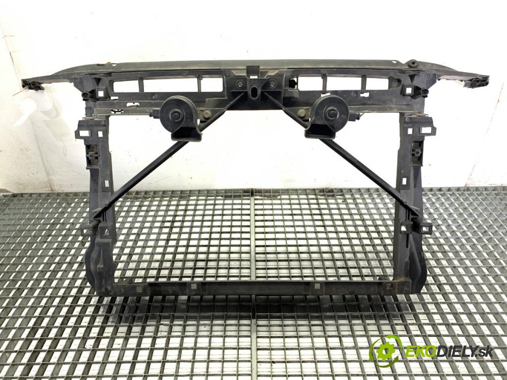 SKODA OCTAVIA III Kombi 2013 110 kW 2.0 TDI 1968 držák přední část  (Přední výztuha)