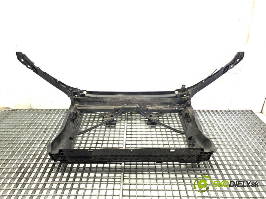 SKODA OCTAVIA III Kombi 2013 110 kW 2.0 TDI 1968 držák přední část  (Přední výztuha)