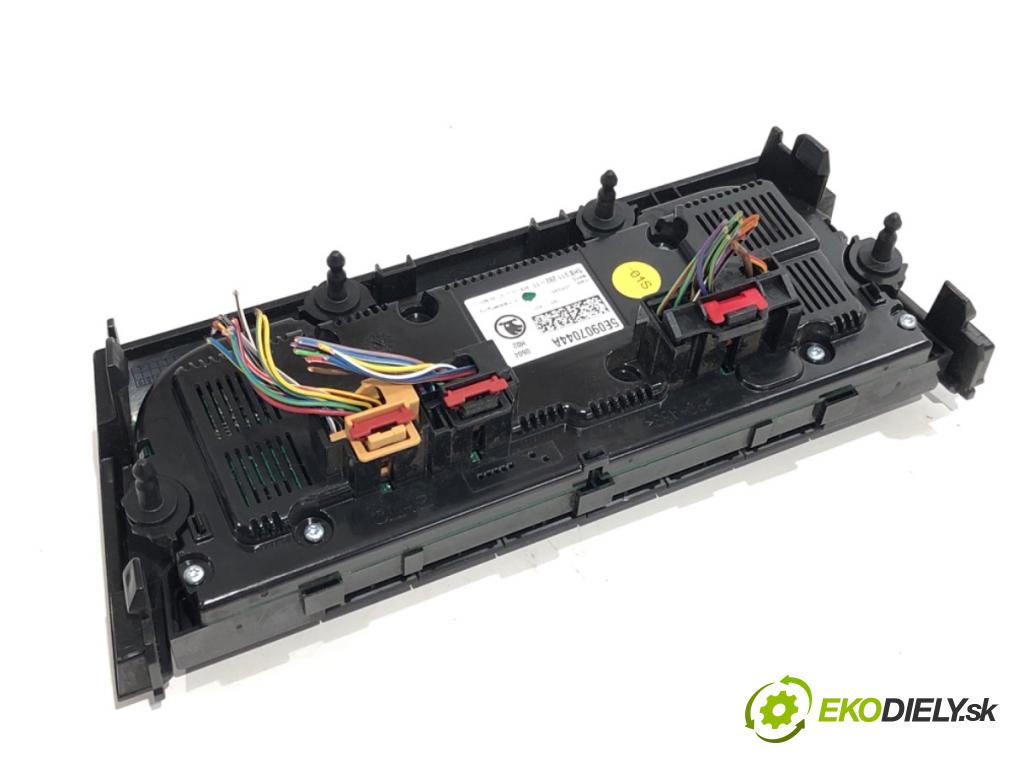 SKODA OCTAVIA III Kombi 2013 110 kW 2.0 TDI 1968 Panel ovládania kúrenia 5E0907044A (Prepínacie páčky pod volantom)