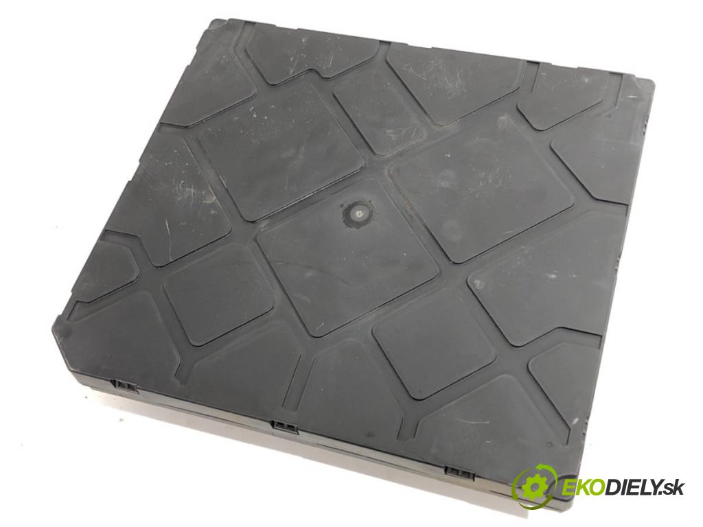 SKODA OCTAVIA III Kombi 2013 110 kW 2.0 TDI 1968 Modul komfortu 5Q0937084AA (Modul komfortu)