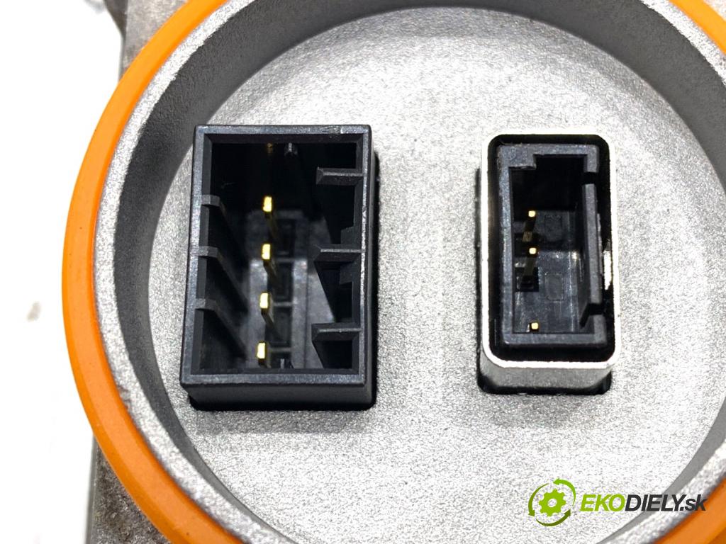 SKODA OCTAVIA III Kombi 2013 110 kW 2.0 TDI 1968 Menič XENON 8K0941597B (Riadiaca jednotka xenónu)