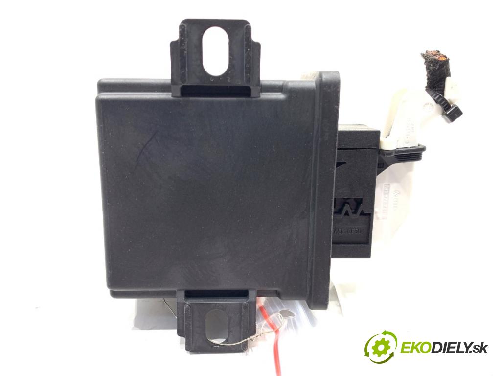 SKODA OCTAVIA III Kombi 2013 110 kW 2.0 TDI 1968 Modul svetiel 7P6907357A (Riadiaca jednotka ostatné)