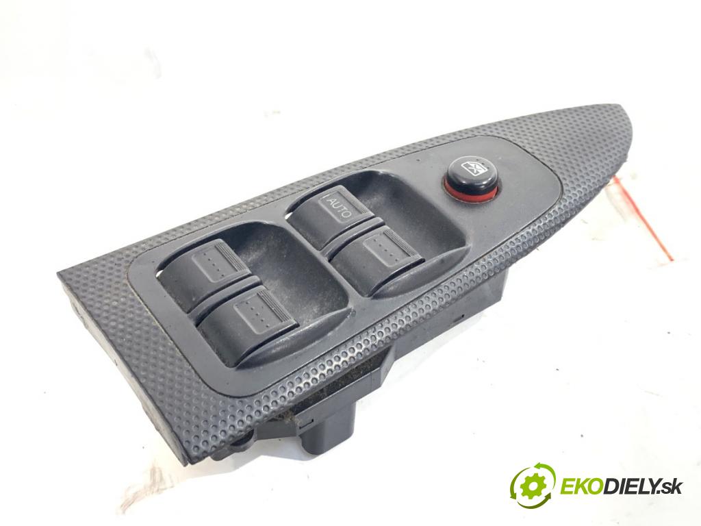 HONDA STREAM nadwozie wielkoprzestrzenne (MPV) 2001 92 kW 1.7 16V (RN1) 1668 Prepínač okien  (Prepínacie páčky pod volantom)