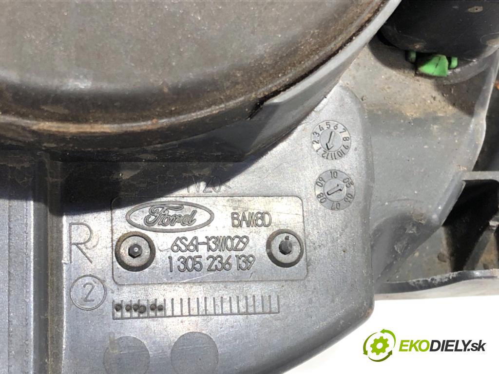 FORD FIESTA MK6 liftback 2005 59 kW 1.4 16V 1388 světlomet pravý přední část 6S61-13W029