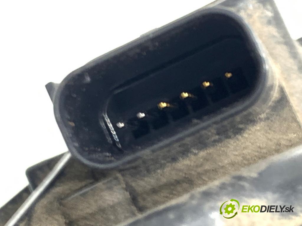 FORD FIESTA MK6 liftback 2005 59 kW 1.4 16V 1388 Škrtiaca klapka 2S6U-FA (Škrtiaca klapka)