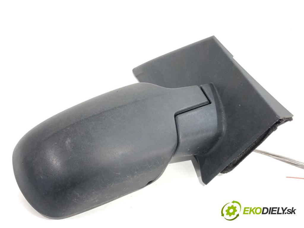 FORD FIESTA MK6 liftback 2005 59 kW 1.4 16V 1388 zpětné zrcátko pravý