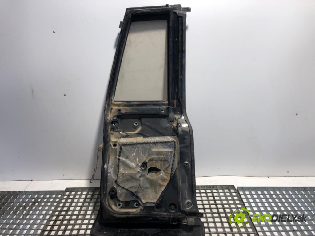 OPEL MONTEREY A samochód terenowy zamknięty 1996 84 kW 3.1 TD (UBS69D, UBS69G) 3059 dveře pravý zadní část