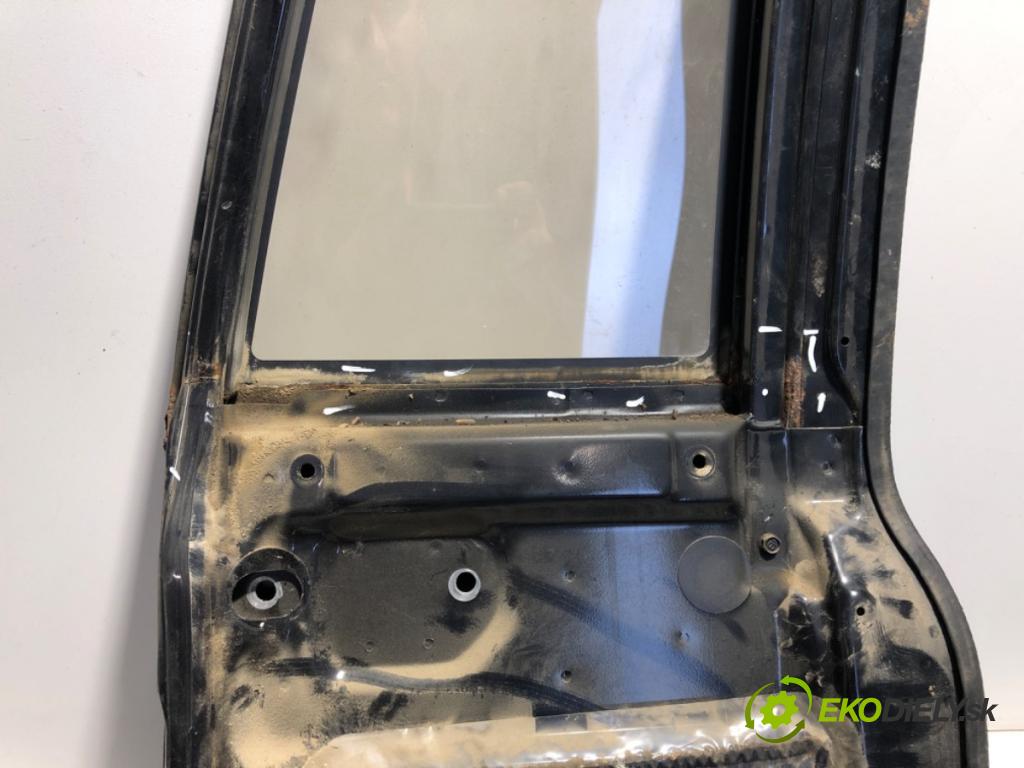 OPEL MONTEREY A samochód terenowy zamknięty 1996 84 kW 3.1 TD (UBS69D, UBS69G) 3059 dveře pravý zadní část
