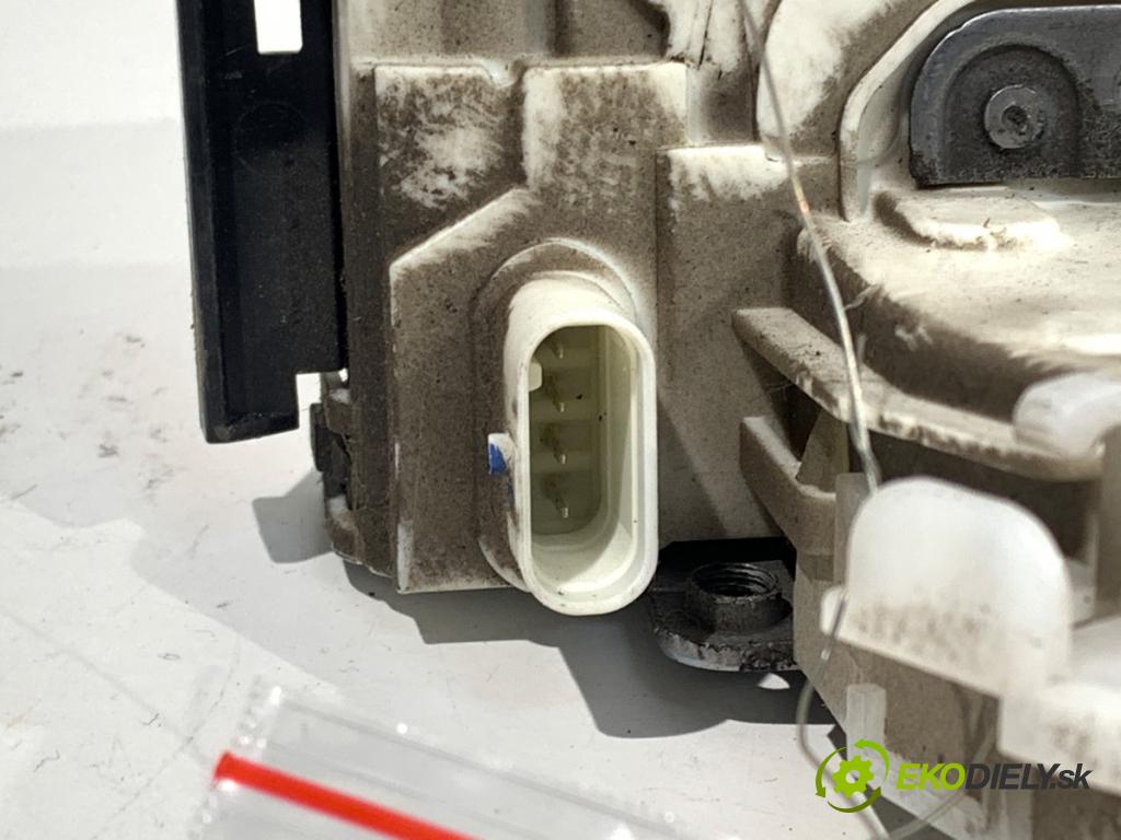 MERCEDES-BENZ W212 sedan 2014 150 kW E 300 Hybrid / BlueTEC Hybrid (212.098) 2143 zámok Dvere ľavy zad A0997300135