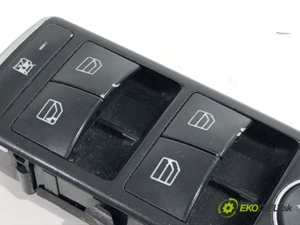 MERCEDES-BENZ W212 sedan 2014 150 kW E 300 Hybrid / BlueTEC Hybrid (212.098) 2143 Prepínač okien A2129056100 (Prepínacie páčky pod volantom)