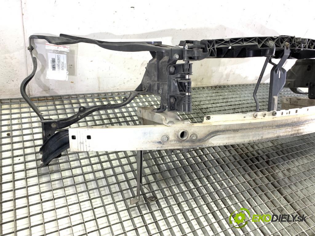 MERCEDES-BENZ W212 sedan 2014 150 kW E 300 Hybrid / BlueTEC Hybrid (212.098) 2143 držák přední část  (Přední výztuha)