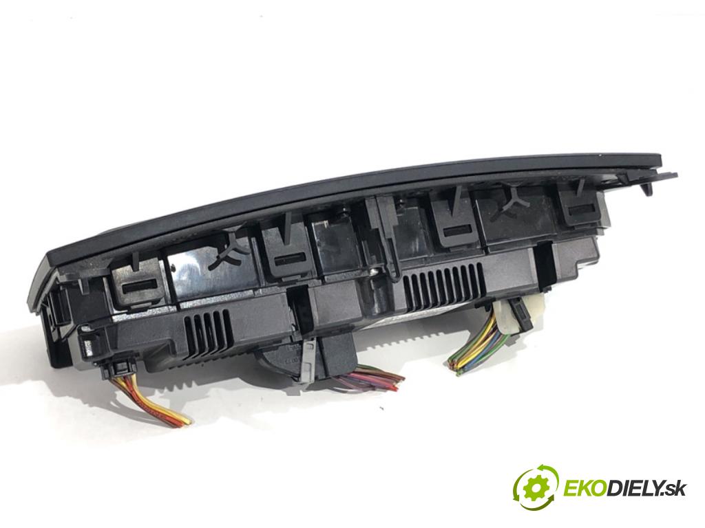 MERCEDES-BENZ W212 sedan 2014 150 kW E 300 Hybrid / BlueTEC Hybrid (212.098) 2143 Panel ovládania kúrenia A2128304700 (Prepínacie páčky pod volantom)