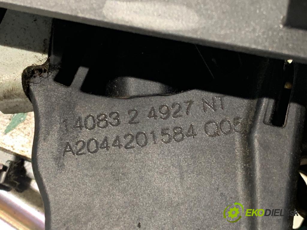 MERCEDES-BENZ W212 sedan 2014 150 kW E 300 Hybrid / BlueTEC Hybrid (212.098) 2143 kulisa brzdy ruční brzdy 2044201584
