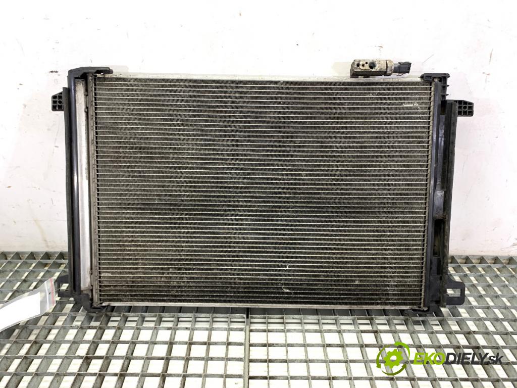 MERCEDES-BENZ W212 sedan 2014 150 kW E 300 Hybrid / BlueTEC Hybrid (212.098) 2143 Chladič klimatizácie  (Chladič klimatizácie)