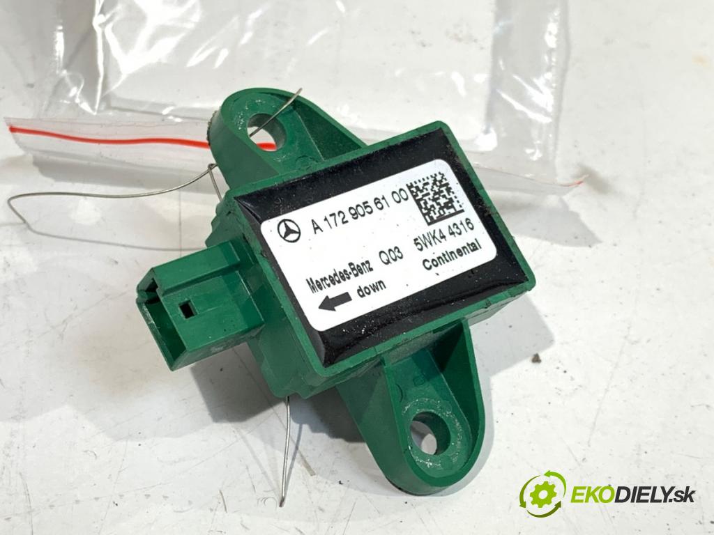 MERCEDES-BENZ W212 sedan 2014 150 kW E 300 Hybrid / BlueTEC Hybrid (212.098) 2143 Snímač nárazu A1729056100 (Snímač nárazu)