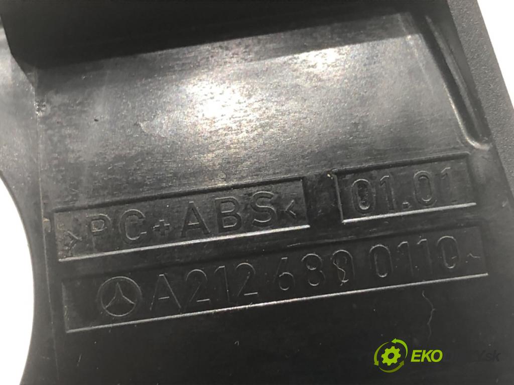 MERCEDES-BENZ W212 sedan 2014 150 kW E 300 Hybrid / BlueTEC Hybrid (212.098) 2143 Držiak na nápoje A2126800110 (Držiak (úchyt) na nápoje)