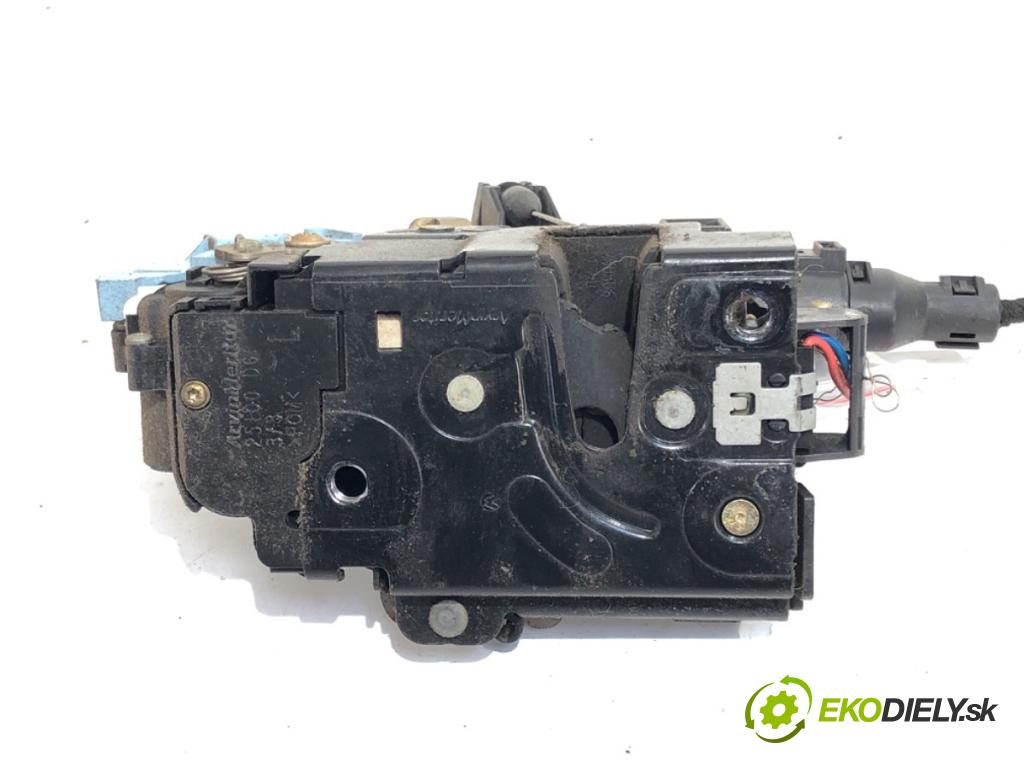 VW CADDY III Nadwozie pełne/minivan 2006 75 kW 1.6 1595 zámok dveře levý přední část 3D1837015