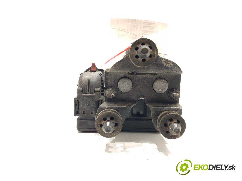 VW CADDY III Nadwozie pełne/minivan 2006 75 kW 1.6 1595 Pumpa ABS 1K0907379P (Pumpa ABS)