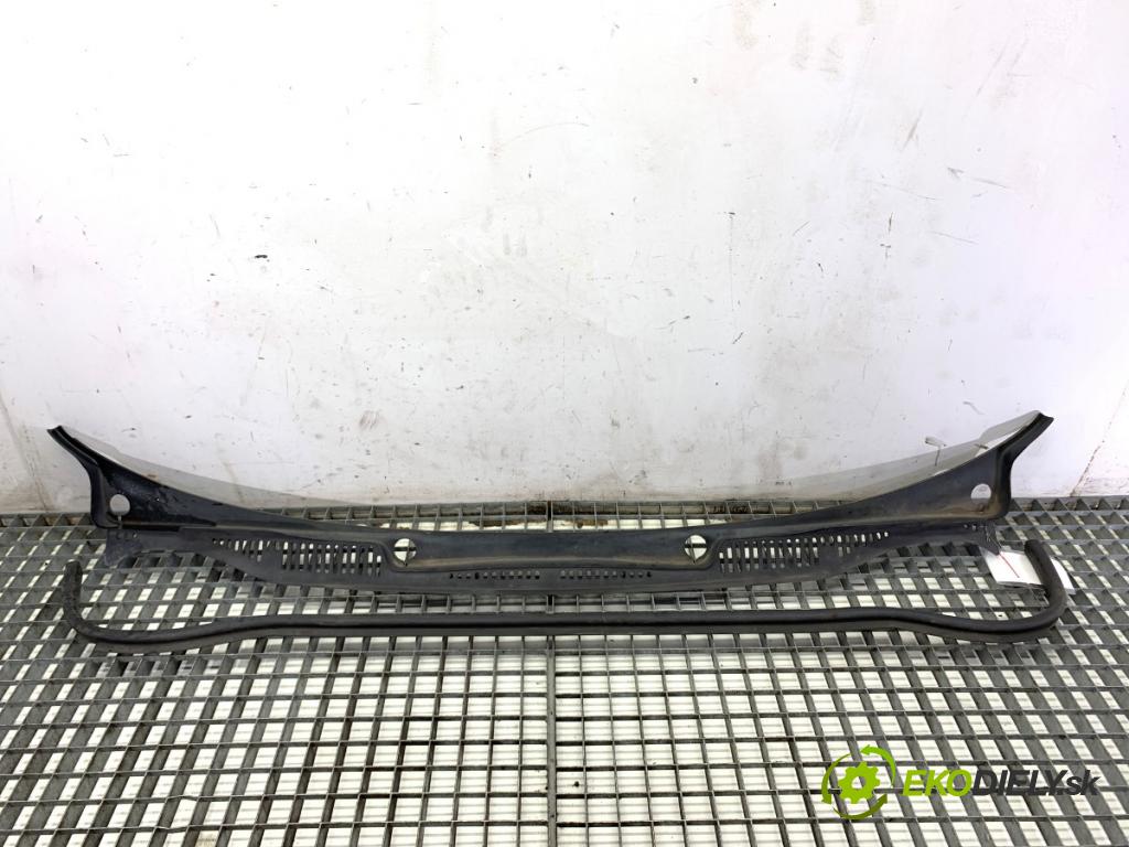 VW CADDY III Nadwozie pełne/minivan 2006 75 kW 1.6 1595 Torpédo, plast pod čelné okno 2K0819403 (Torpédo (plast pod čelným sklom))