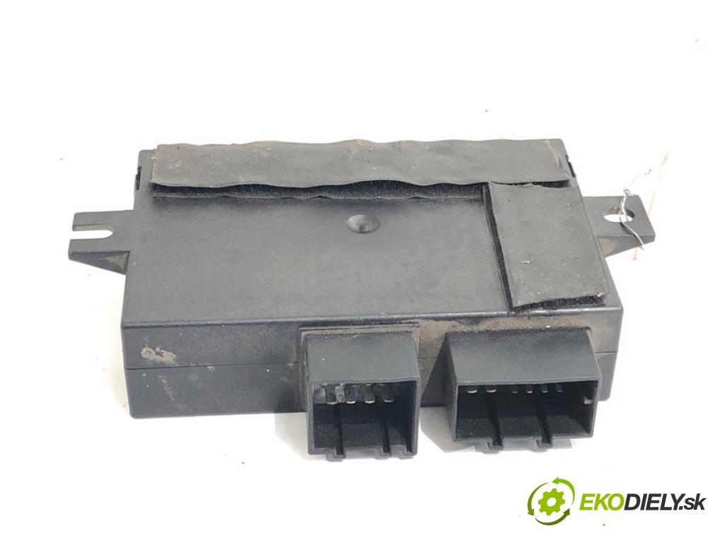 VW CADDY III Nadwozie pełne/minivan 2006 75 kW 1.6 1595 Modul ťažného oka 8P0907383 (Riadiaca jednotka ostatné)