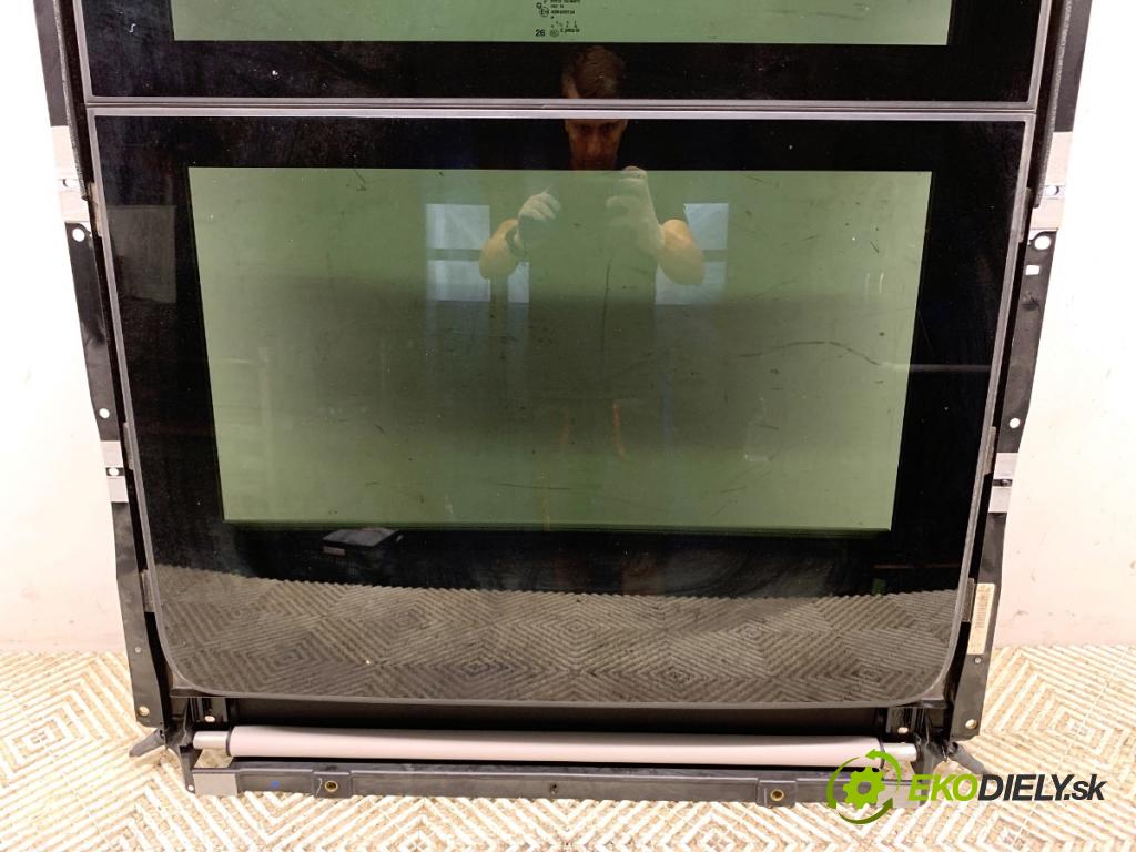 JEEP GRAND CHEROKEE WK SUV 2012 177 kW 3.0 CRD V6 4x4 2987 strešné okno 30020271G (Sklo karosérie)