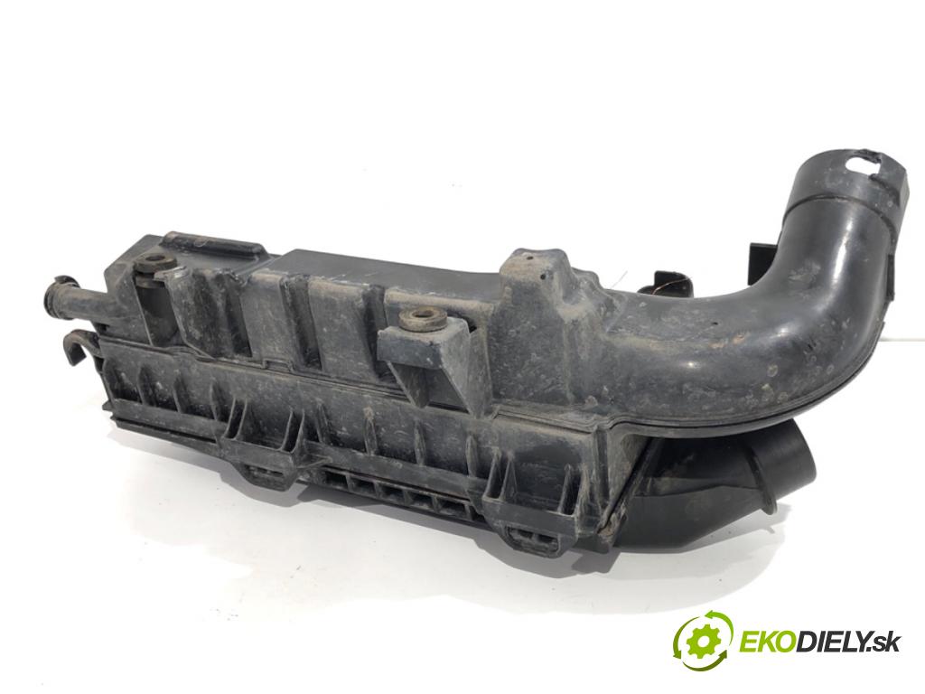 PEUGEOT 308 II liftback 2018 81 kW 1.2 THP 110 1199 Obal filtra vzduchu  (Obal vzduchového filtra)