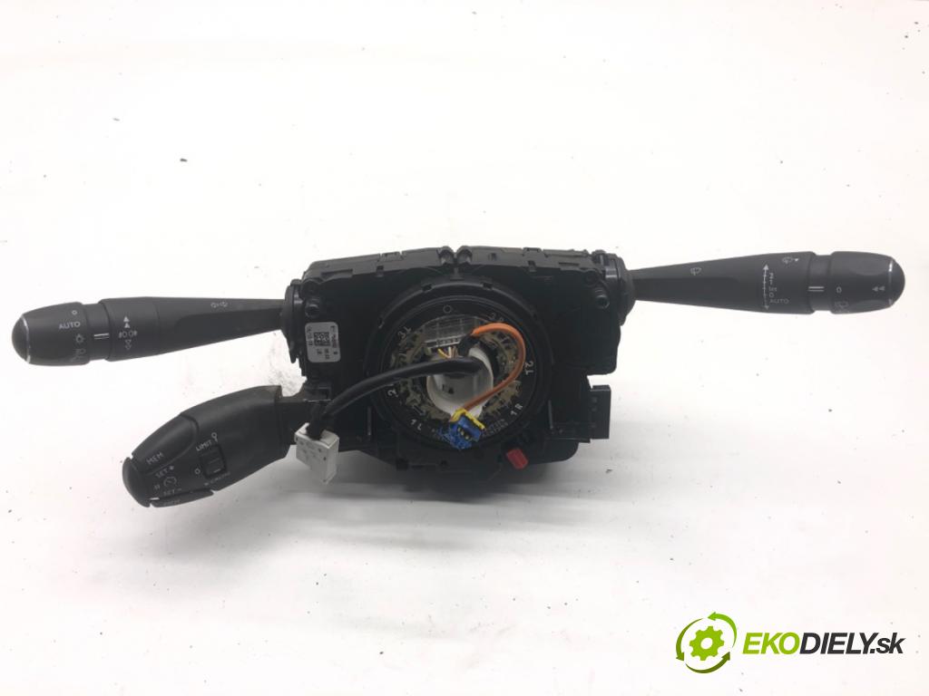 PEUGEOT 308 II liftback 2018 81 kW 1.2 THP 110 1199 Prepínač kombinovaný  (Prepínacie páčky pod volantom)
