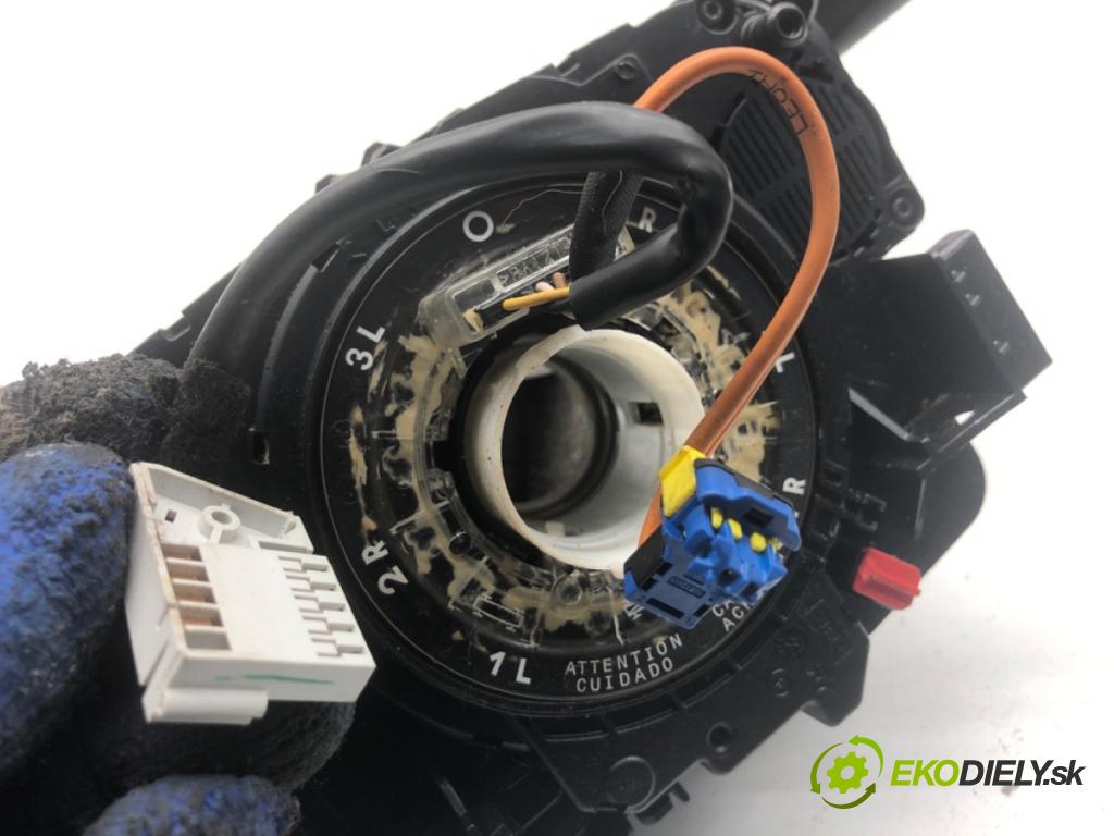 PEUGEOT 308 II liftback 2018 81 kW 1.2 THP 110 1199 Prepínač kombinovaný  (Prepínacie páčky pod volantom)