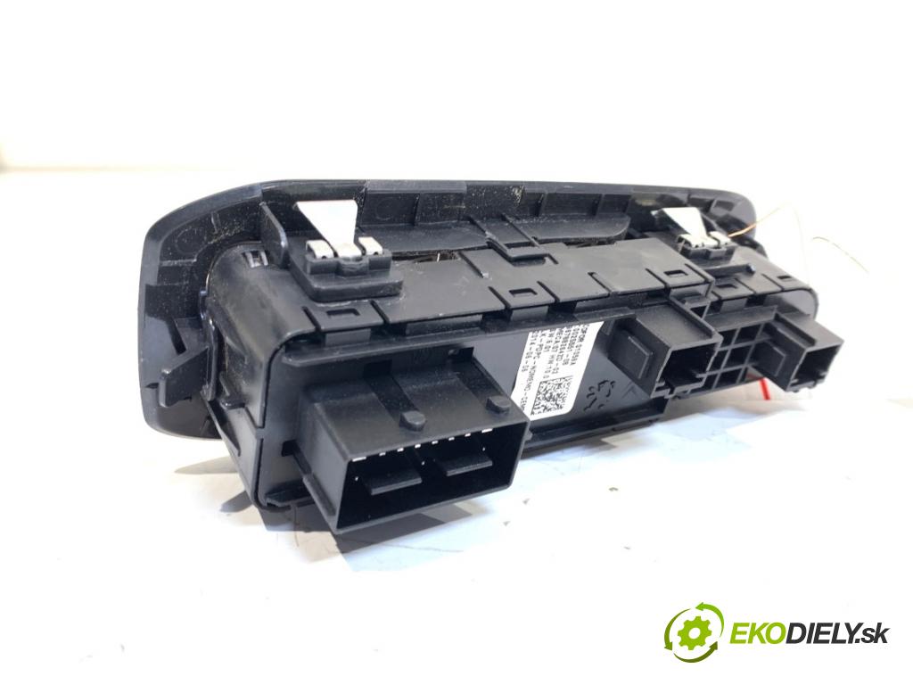 PEUGEOT 308 II liftback 2018 81 kW 1.2 THP 110 1199 Prepínač okien 96788264ZD (Prepínacie páčky pod volantom)