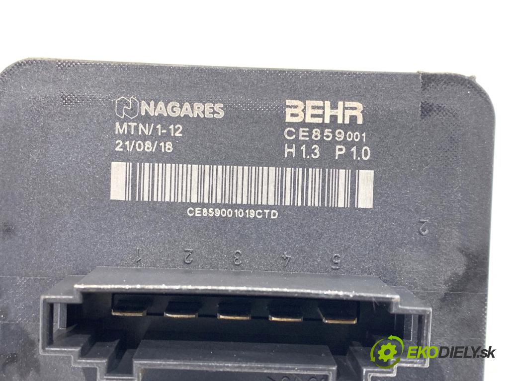 PEUGEOT 308 II liftback 2018 81 kW 1.2 THP 110 1199 Odpor, rezistor kúrenia vzduchu CE859001 (Odpor (rezistor) kúrenia)