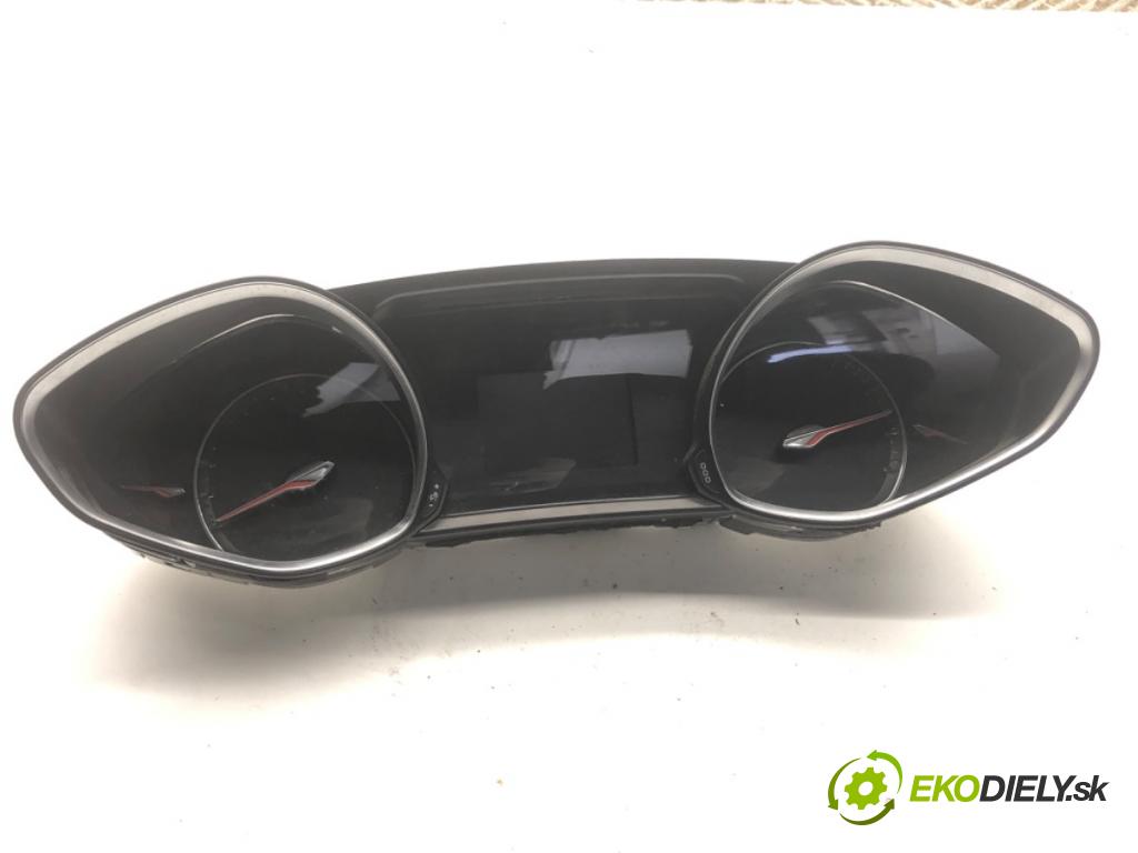 PEUGEOT 308 II liftback 2018 81 kW 1.2 THP 110 1199 Prístrojovka 9825206280 (Prístrojová doska)