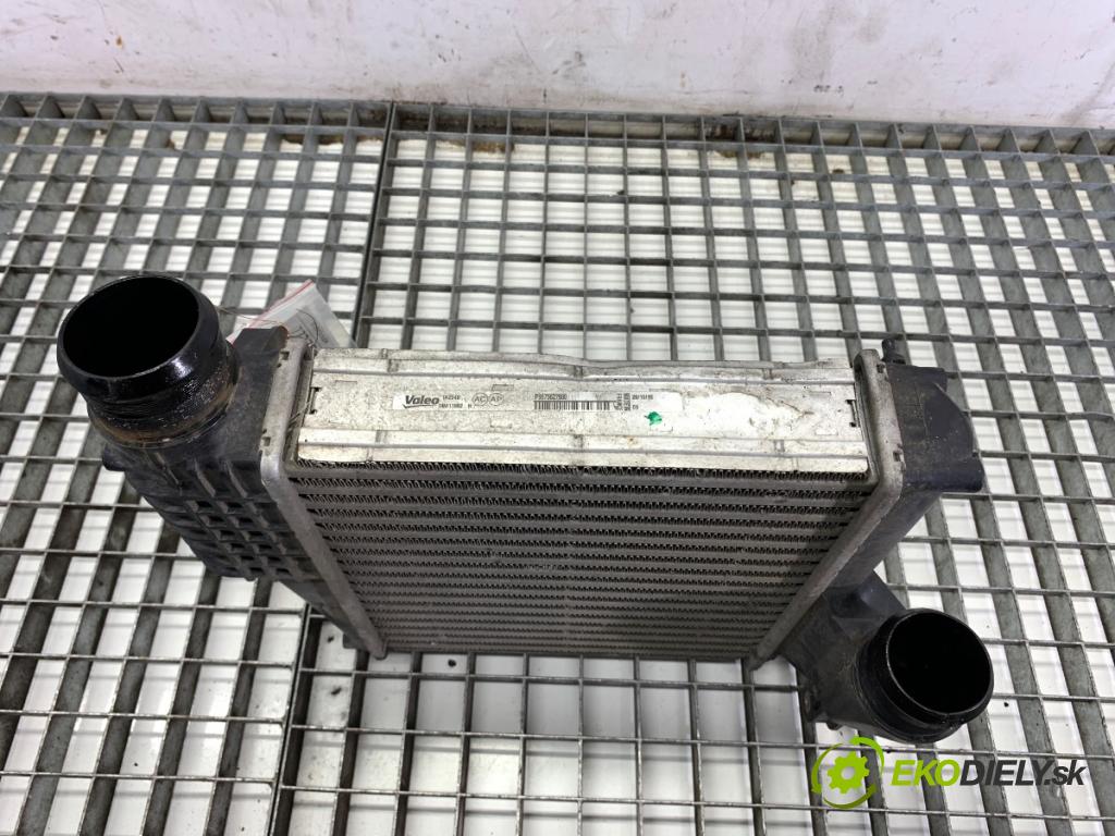 PEUGEOT 308 II liftback 2018 81 kW 1.2 THP 110 1199 intercooler 9675627980 (Intercooler (chladič stlačeného vzduchu))