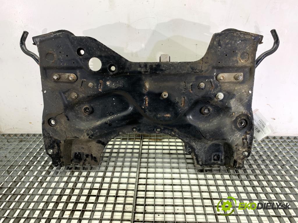 PEUGEOT 308 II liftback 2018 81 kW 1.2 THP 110 1199 výztuha pod motor  (Přední výztuha)