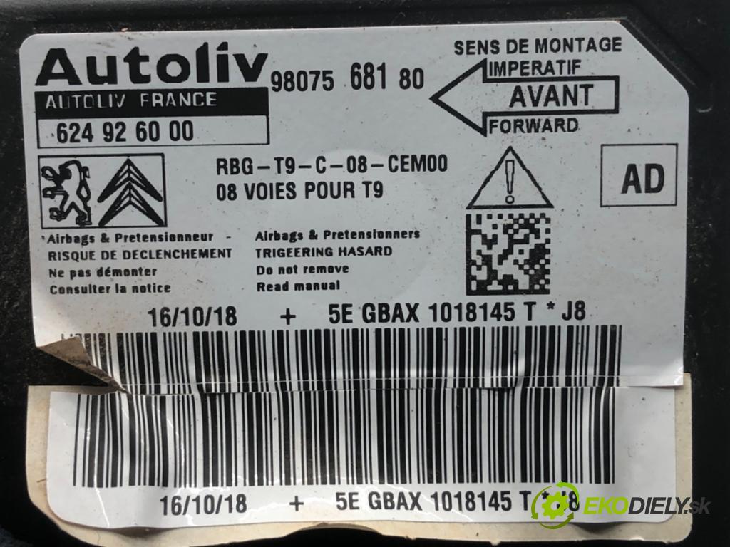 PEUGEOT 308 II liftback 2018 81 kW 1.2 THP 110 1199 senzor airbag 9807568180 (Snímač)