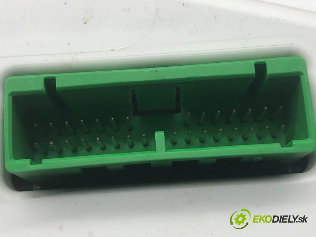 ACURA TL sedan 2004 198 kW 3.2 S 3210 Prístrojovka 78100-SEP-A012-M1 (Prístrojová doska)