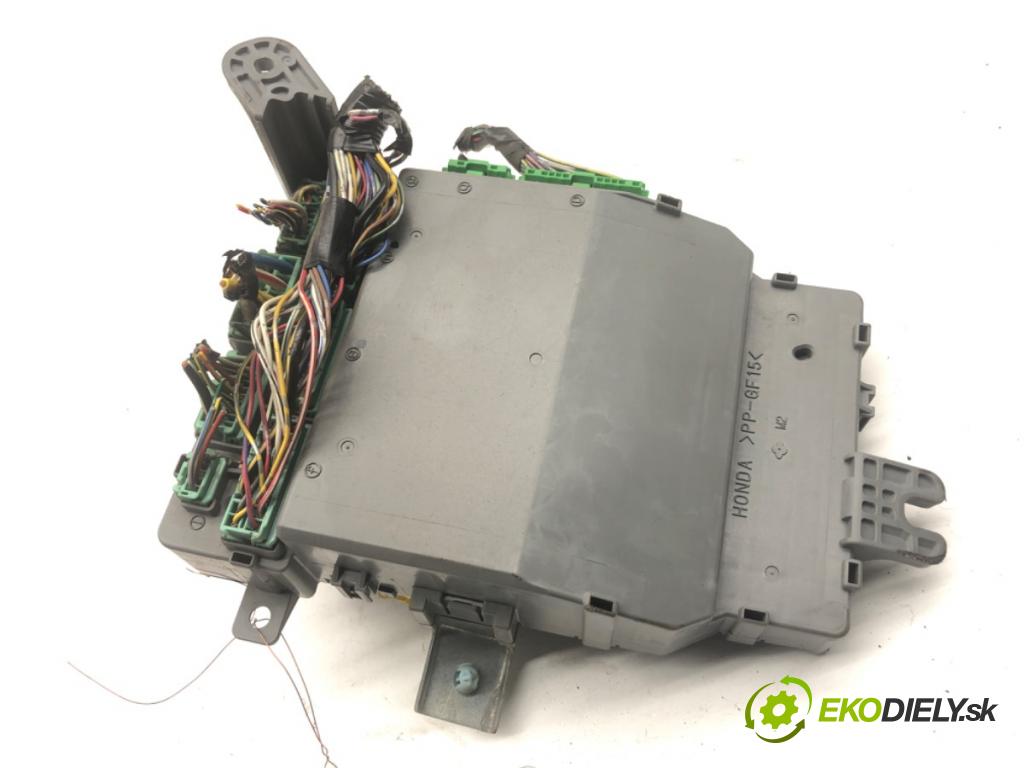 ACURA TL sedan 2004 198 kW 3.2 S 3210 modul BSI  (Pojistková skříňka)