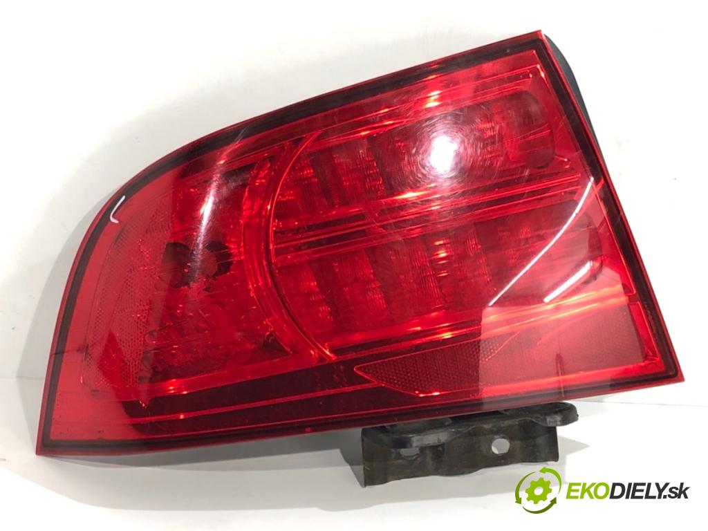 ACURA TL sedan 2004 198 kW 3.2 S 3210 světlo levý zadní část 
