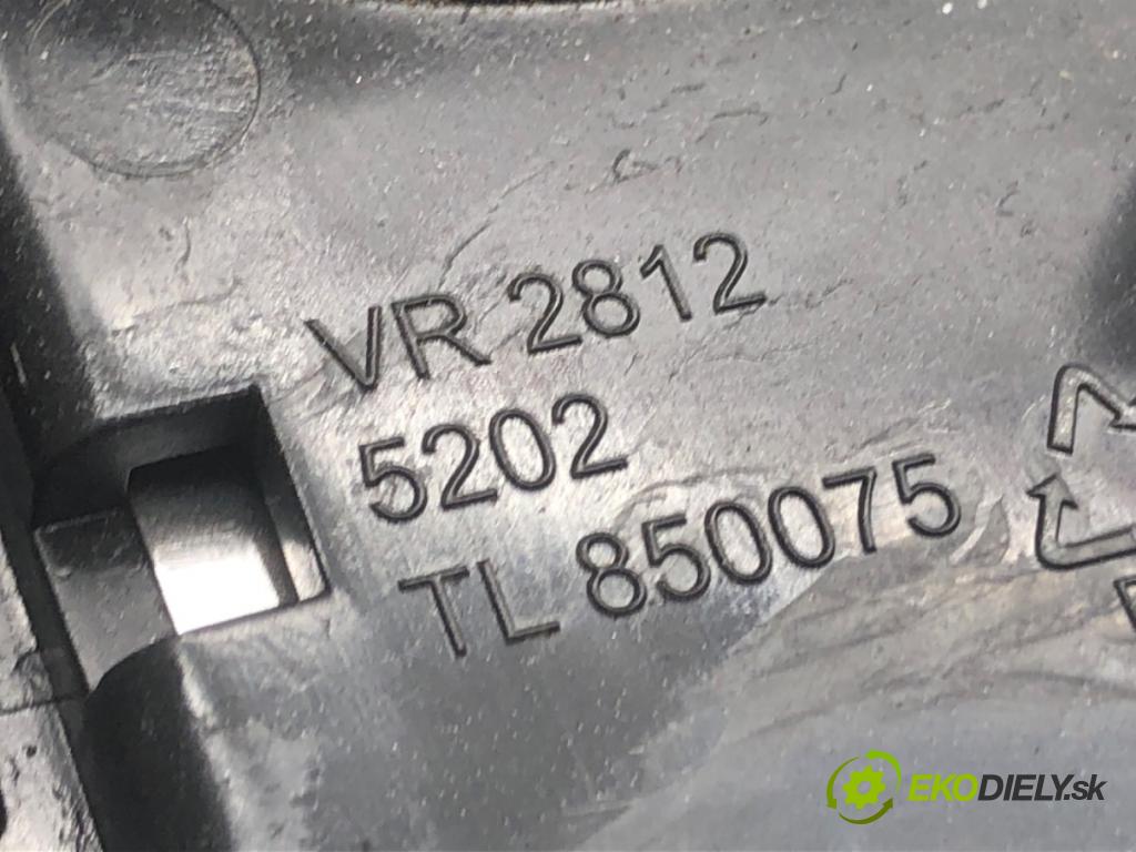 ACURA TL sedan 2004 198 kW 3.2 S 3210 světlo stropní TL850075